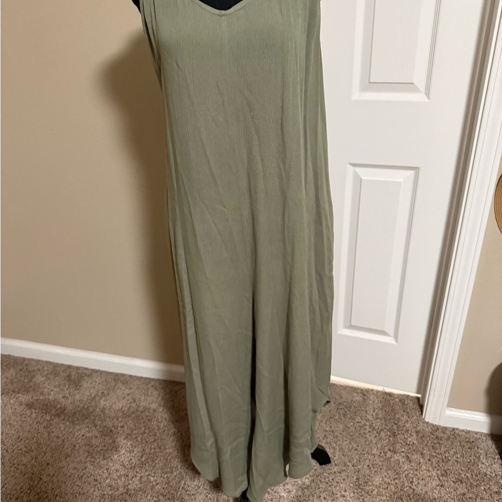 Elegant Olive Green Jumper